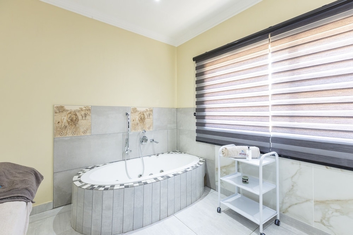 Imagen de los interiores del Hotel Royale Marlothi Safari Lodge. Foto 19