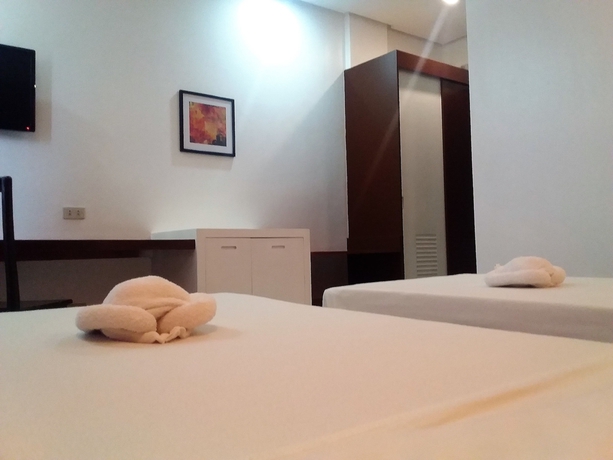 Imagen de la habitación del Hotel Royale Parc Puerto Princesa Palawan. Foto 15