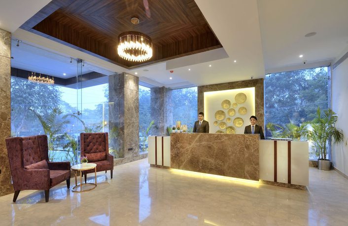 Imagen de los interiores del Hotel Royale Regent. Foto 12