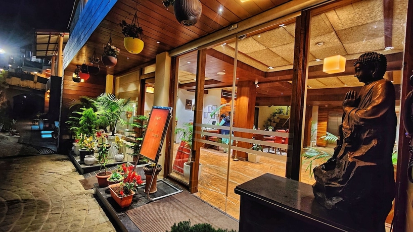 Imagen de los interiores del Hotel Royale Retreat. Foto 17