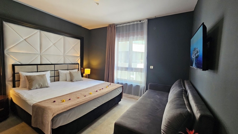Imagen de la habitación del Hotel Royalis Suites Rafailovici - Beachfront Sea View Apartments. Foto 5