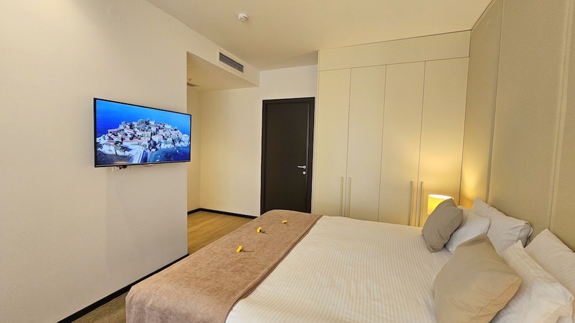 Imagen de la habitación del Hotel Royalis Suites Rafailovici - Beachfront Sea View Apartments. Foto 7