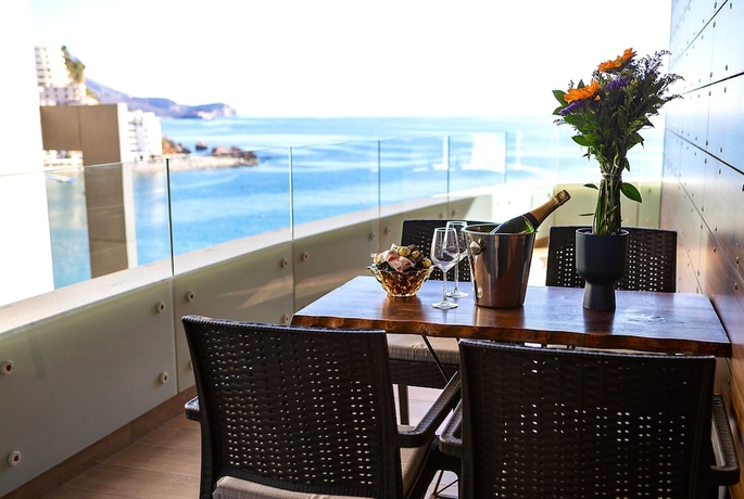 Imagen de la habitación del Hotel Royalis Suites Rafailovici - Beachfront Sea View Apartments. Foto 8