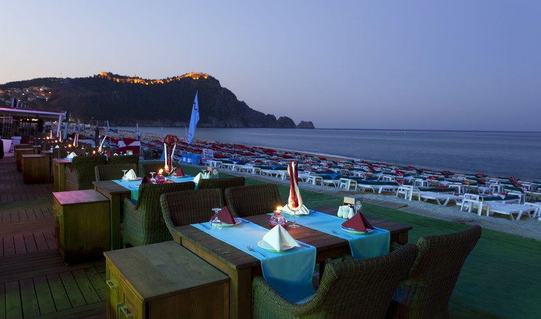 Imagen del bar/restaurante del Hotel Royalisa Palmiye Beach- Adult Only. Foto 4