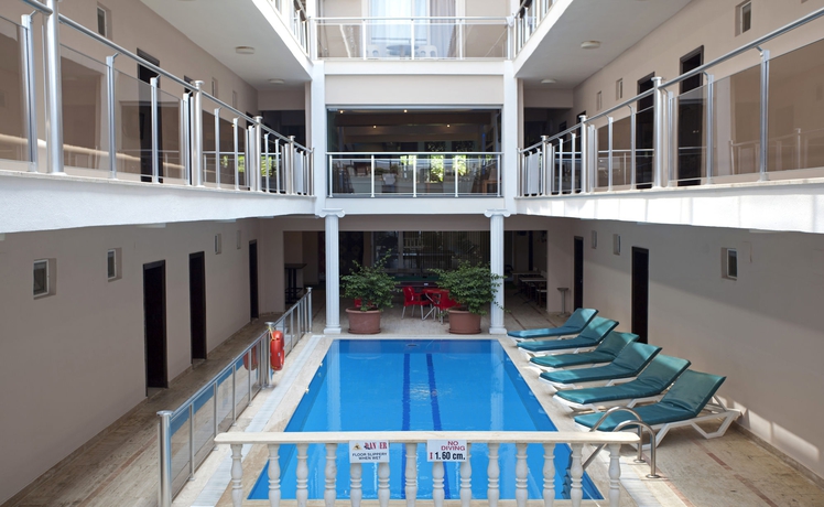 Imagen de la piscina del Hotel Royalisa Palmiye Beach- Adult Only. Foto 14