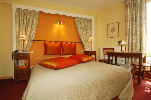 Imagen de la habitación del Hotel Royal-restaurant Bonhomme. Foto 11