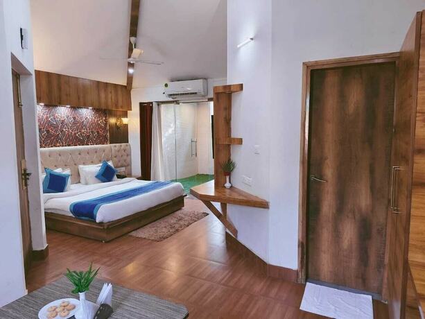 Imagen de la habitación del Hotel Royals Moonlight Resort. Foto 15