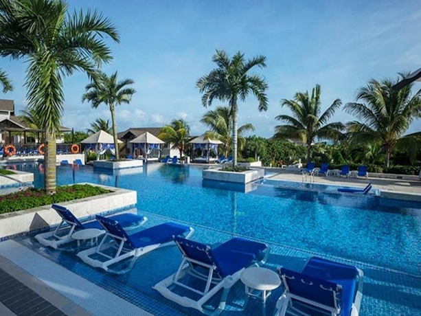 Imagen general del Hotel Royalton Cayo Santa Maria. Foto 6