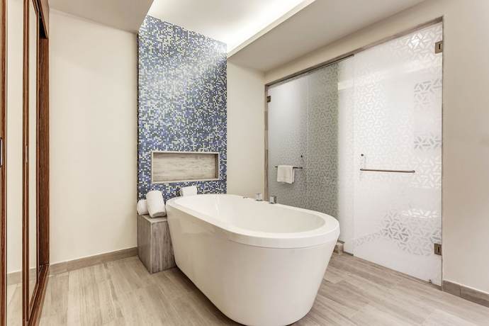 Imagen de la habitación del Hotel Royalton Chic Cancun, An Autograph Collection All-inclusive Resort - Adults Only. Foto 7