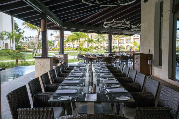 Imagen general del Hotel Royalton Hideaway Punta Cana An Autograph Collection All-Inclusive Resort & Casino Adults Only. Foto 5