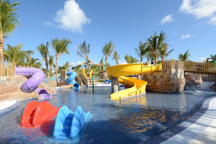 Imagen de la piscina del Hotel Royalton Splash Punta Cana, An Autograph Collection All-inclusive Resort and Casino. Foto 22