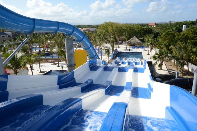 Imagen de la piscina del Hotel Royalton Splash Punta Cana, An Autograph Collection All-inclusive Resort and Casino. Foto 24
