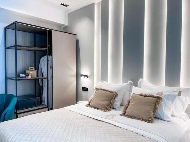 Imagen de la habitación del Hotel Royalty Suites Psyrri. Foto 15