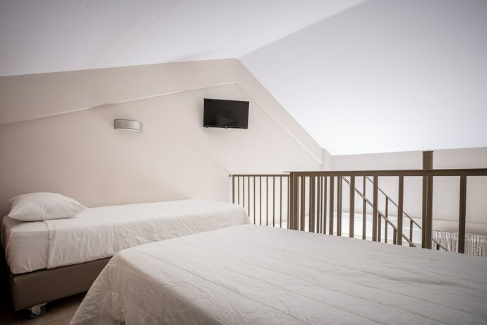 Imagen de la habitación del Hotel Royalty Suites Seaside. Foto 16