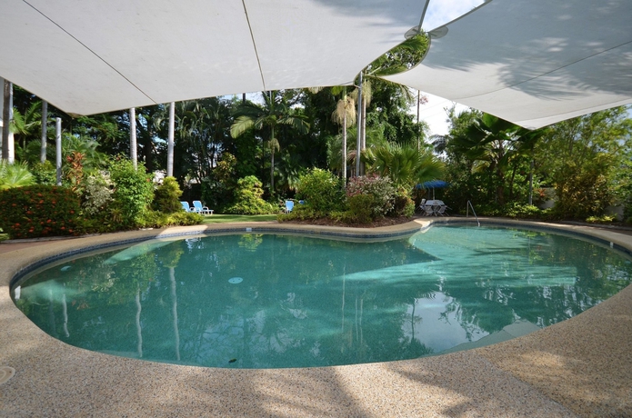 Imagen de la piscina del Hotel Roydon Beachfront Apartments. Foto 13