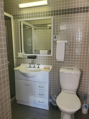 Imagen de la habitación del Hotel Roydons Motor Inn. Foto 25