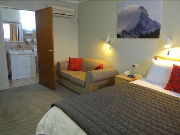 Imagen de la habitación del Hotel Roydons Motor Inn. Foto 32