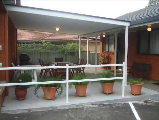 Imagen de los exteriores del Hotel Roydons Motor Inn. Foto 35