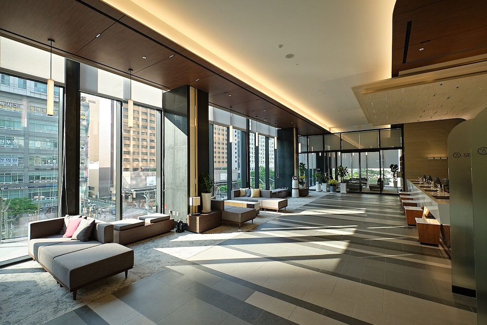Imagen de los interiores del Hotel Roynet Seoul Mapo. Foto 16