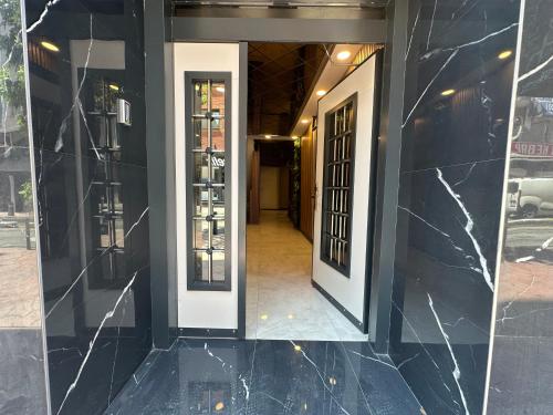 Imagen general del Hotel Roys & Suites. Foto 9