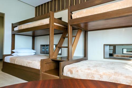 Imagen general del Hotel Roy\'s and Convention Center. Foto 10