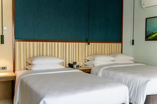 Imagen general del Hotel Roy\'s and Convention Center. Foto 15