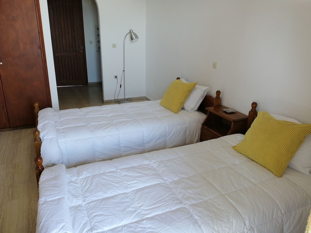 Imagen de la habitación del Hotel Roza Studios. Foto 8