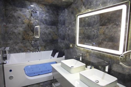 Imagen general del Hotel Rozafa. Foto 5