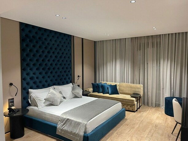 Imagen de la habitación del Hotel Rozafa Palace. Foto 19