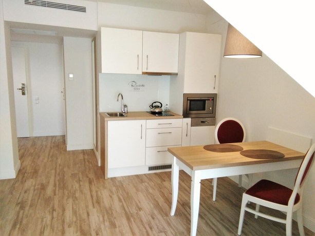 Imagen de la habitación del Hotel Rozbicki. Foto 10