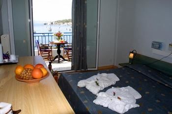 Imagen de la habitación del Hotel Rozos. Foto 6