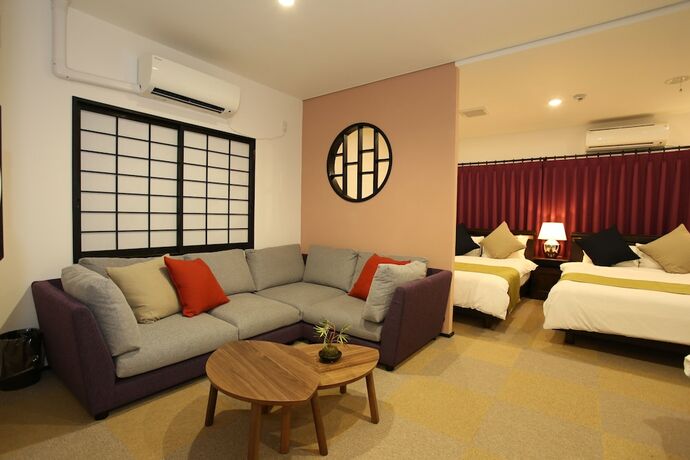 Imagen de la habitación del Hotel Rozy Namba. Foto 12