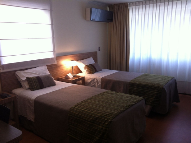 Imagen de la habitación del Hotel Rq Bosque Tobalaba. Foto 8