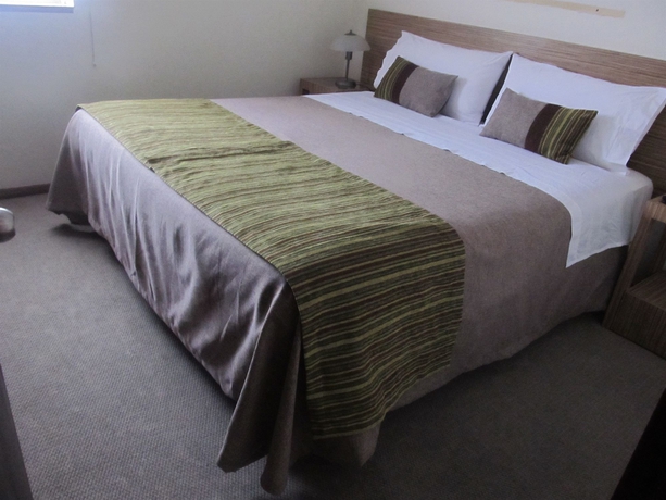 Imagen de la habitación del Hotel Rq Bosque Tobalaba. Foto 11