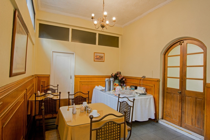 Imagen del bar/restaurante del Hotel Rq Da Carlo. Foto 4