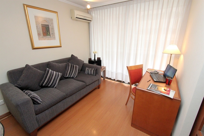 Imagen de los interiores del Hotel Rq Providencia. Foto 16