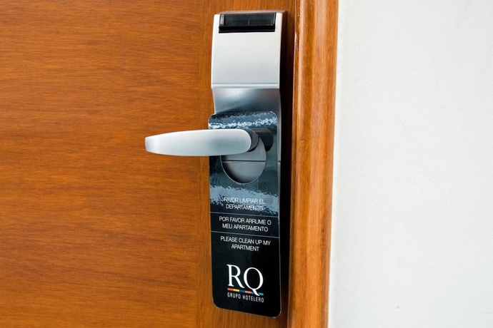Imagen de la habitación del Hotel Rq Santiago. Foto 2