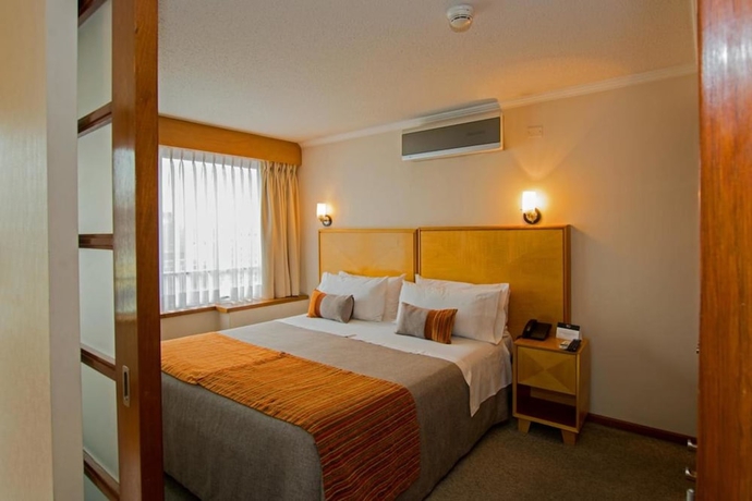 Imagen de la habitación del Hotel Rq Santiago. Foto 8