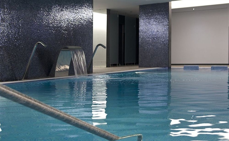 Imagen de la piscina del Hotel Rr Alvor Baía Resort. Foto 13