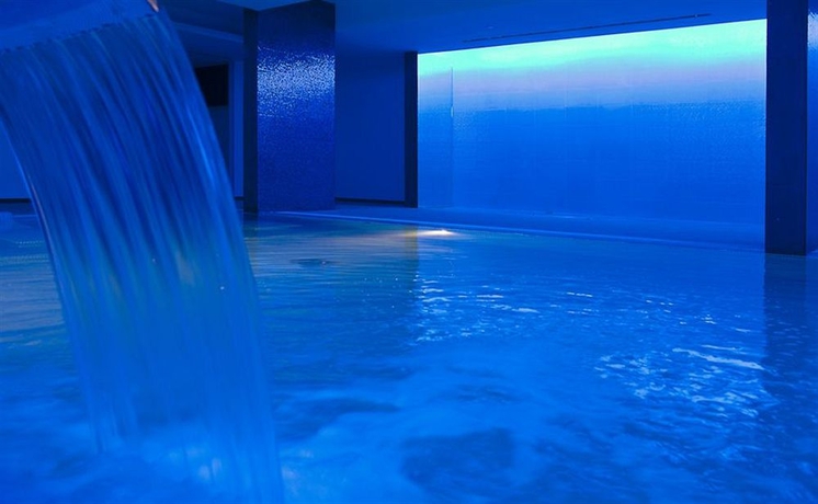 Imagen de la piscina del Hotel Rr Alvor Baía Resort. Foto 14