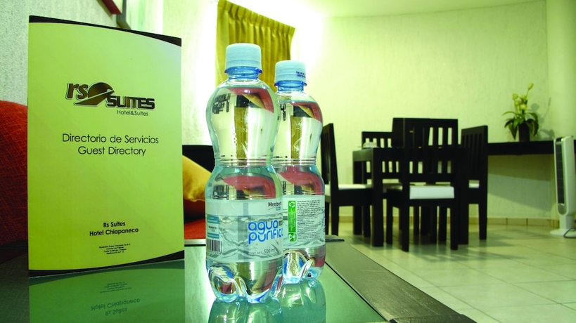 Imagen de la habitación del Hotel Rs Suites. Foto 5