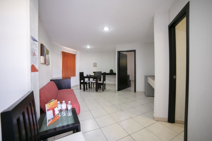 Imagen de la habitación del Hotel Rs Suites. Foto 9