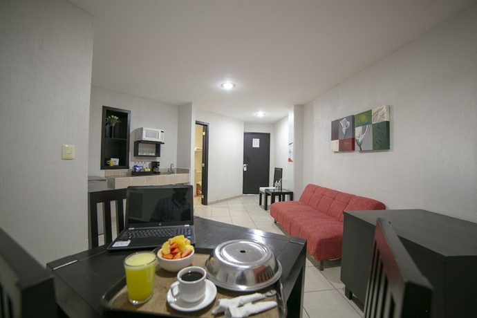 Imagen de la habitación del Hotel Rs Suites. Foto 10