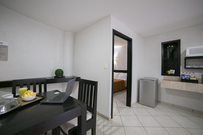 Imagen de la habitación del Hotel Rs Suites. Foto 16