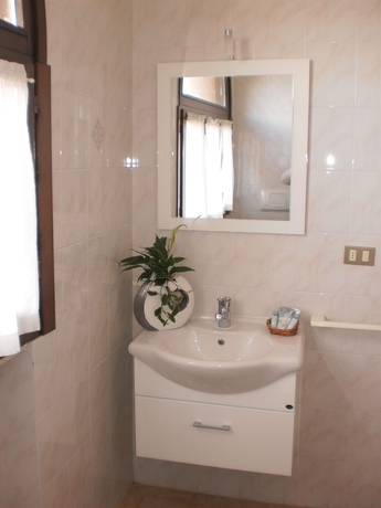 Imagen de la habitación del Hotel Rta Le Corti. Foto 9
