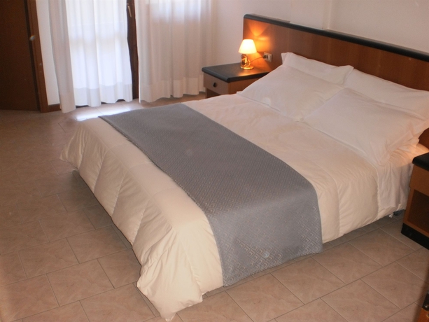 Imagen de la habitación del Hotel Rta Le Corti. Foto 11