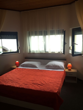 Imagen de la habitación del Hotel Ruža, Novi Vinodolski. Foto 11