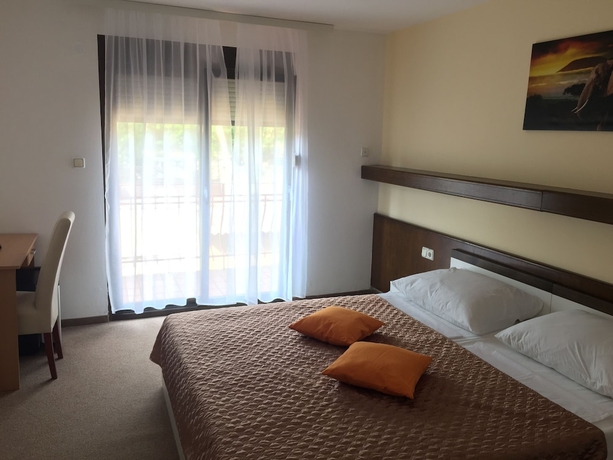 Imagen de la habitación del Hotel Ruža, Novi Vinodolski. Foto 15