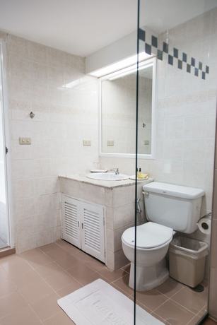 Imagen de la habitación del Hotel Rua Rasada Express. Foto 6
