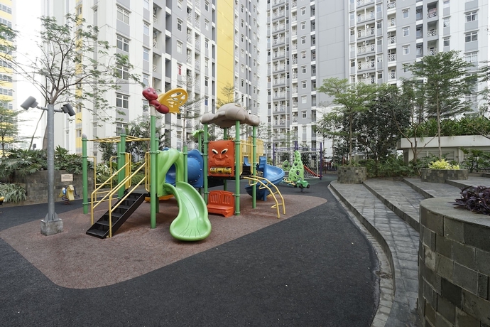 Imagen de los exteriores del Hotel Ruang Nyaman at The Springlake Summarecon Bekasi. Foto 12